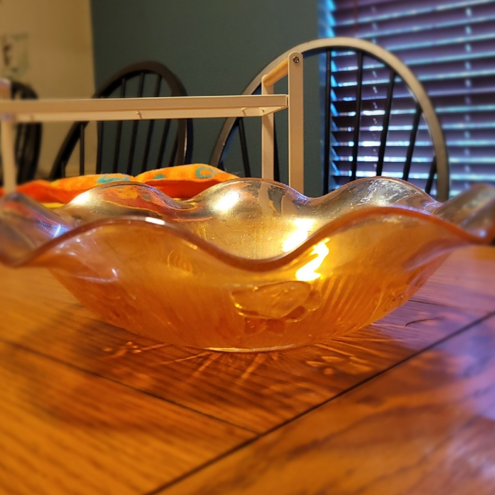 Glass bowl